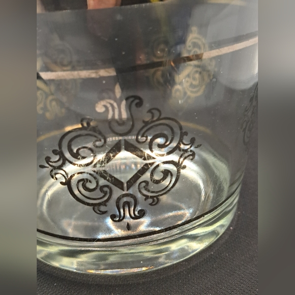 Vintage MCM, Dorothy Thorpe Style, Silver band ice bucket. - Picture 7 of 8